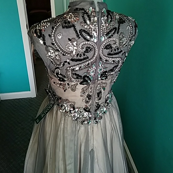Special occasion dress - Picture 4 of 5